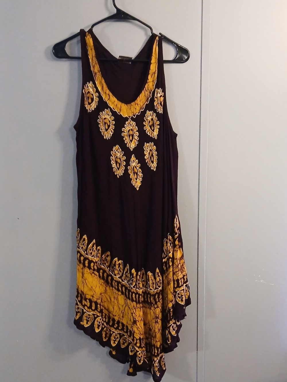 Sleeveless Brown Tunic Dress with Yellow Embellished Print